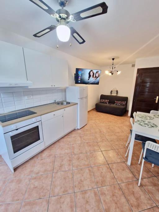 Cozy Apartment With Garden Puerto Rico  Ngoại thất bức ảnh